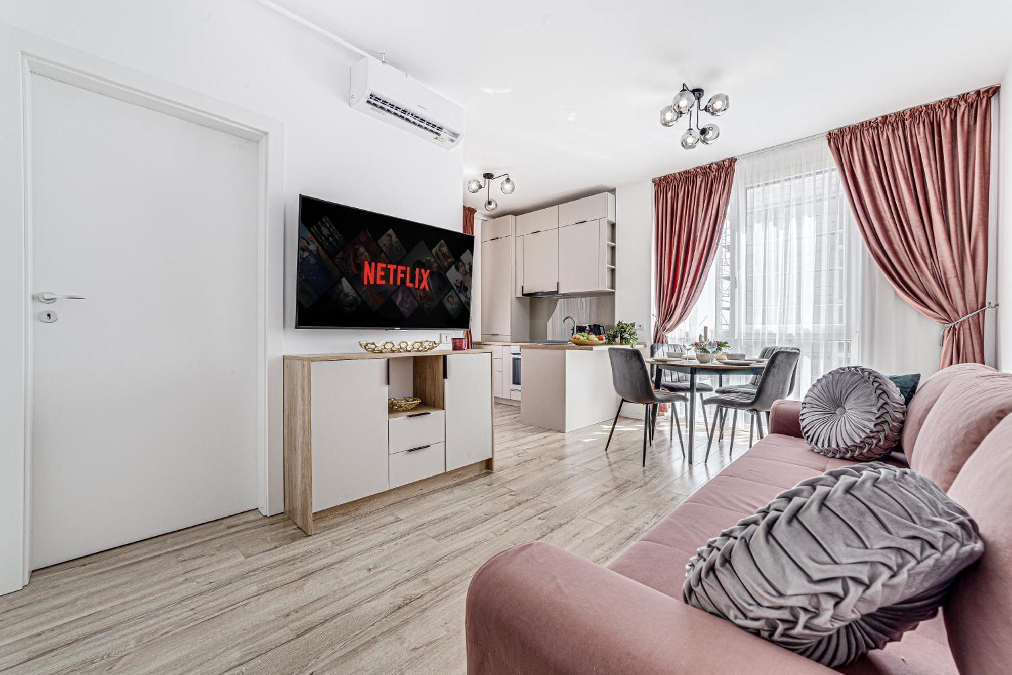 Elegant Apartment Near Afi & Atrium Mall Arad Exterior photo